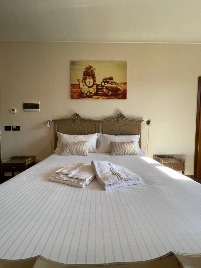 Bed and Breakfast Al Laghetto La Morra Exterior foto